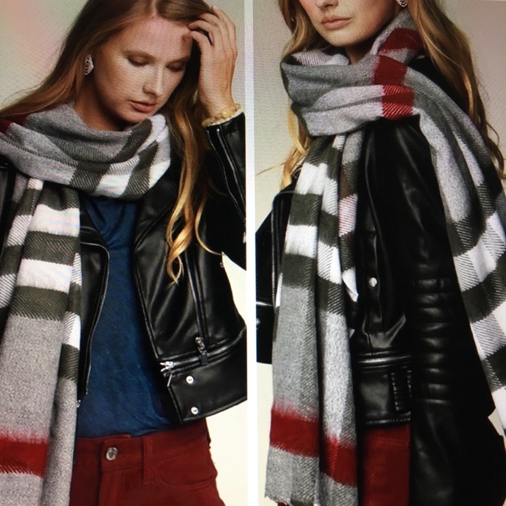 Oversized Scarf in Grey